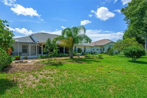 5717 King James Avenue Leesburg FL 34748