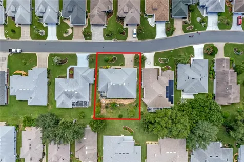 5717 King James Avenue Leesburg FL 34748