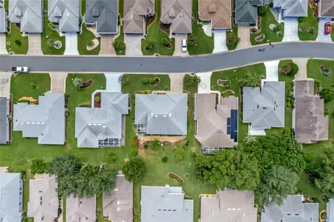5717 King James Avenue Leesburg FL 34748