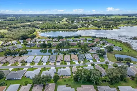 5717 King James Avenue Leesburg FL 34748