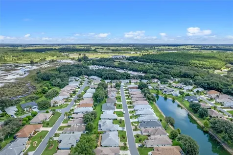 5717 King James Avenue Leesburg FL 34748