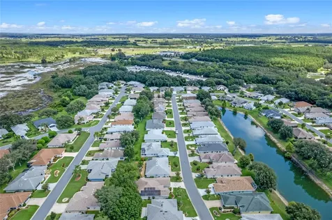 5717 King James Avenue Leesburg FL 34748