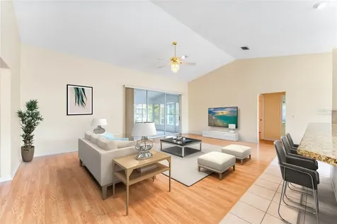 5717 King James Avenue Leesburg FL 34748
