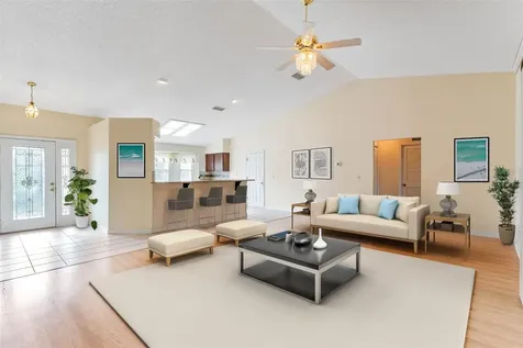 5717 King James Avenue Leesburg FL 34748