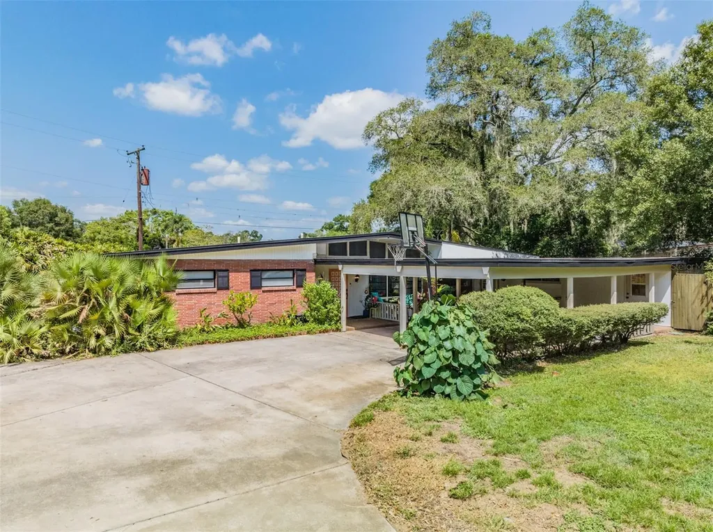510 Falmouth Street Temple Terrace FL 33617