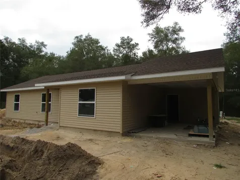 16617 SE 59th Place Ocklawaha FL 32179
