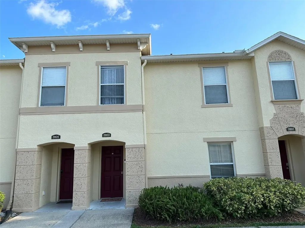 2803 Club Cortile Circle Kissimmee FL 34746