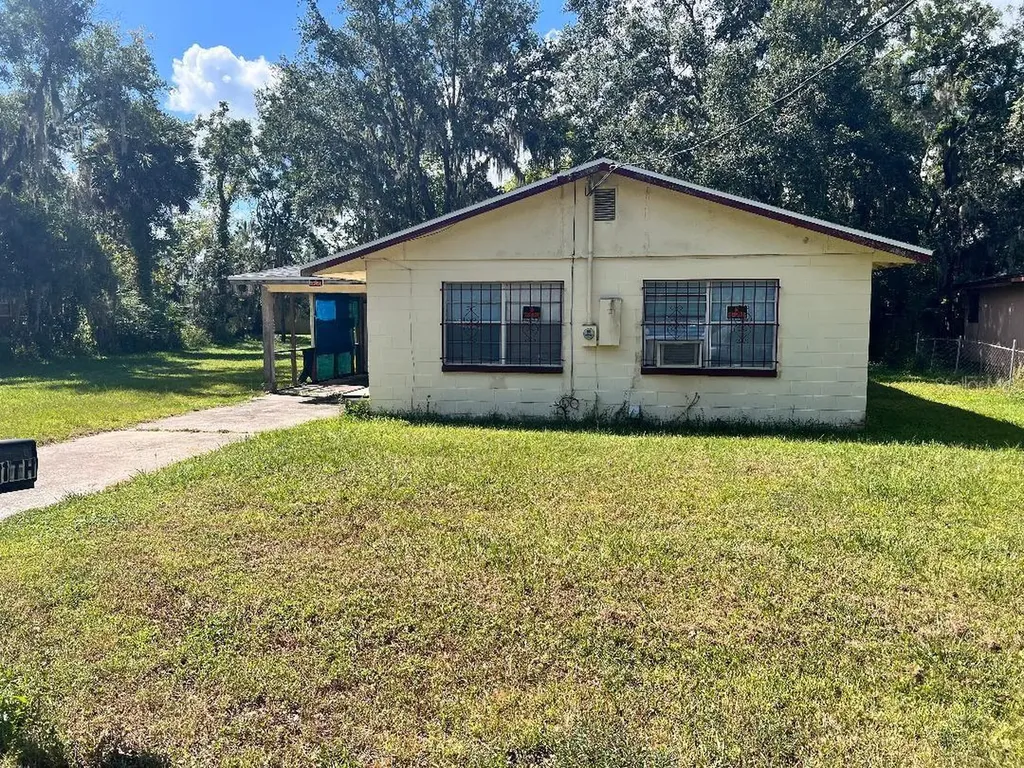 1303 W 11th Street Sanford FL 32771