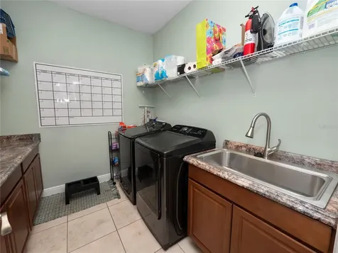 1950 Altavista Circle Lakeland FL 33810