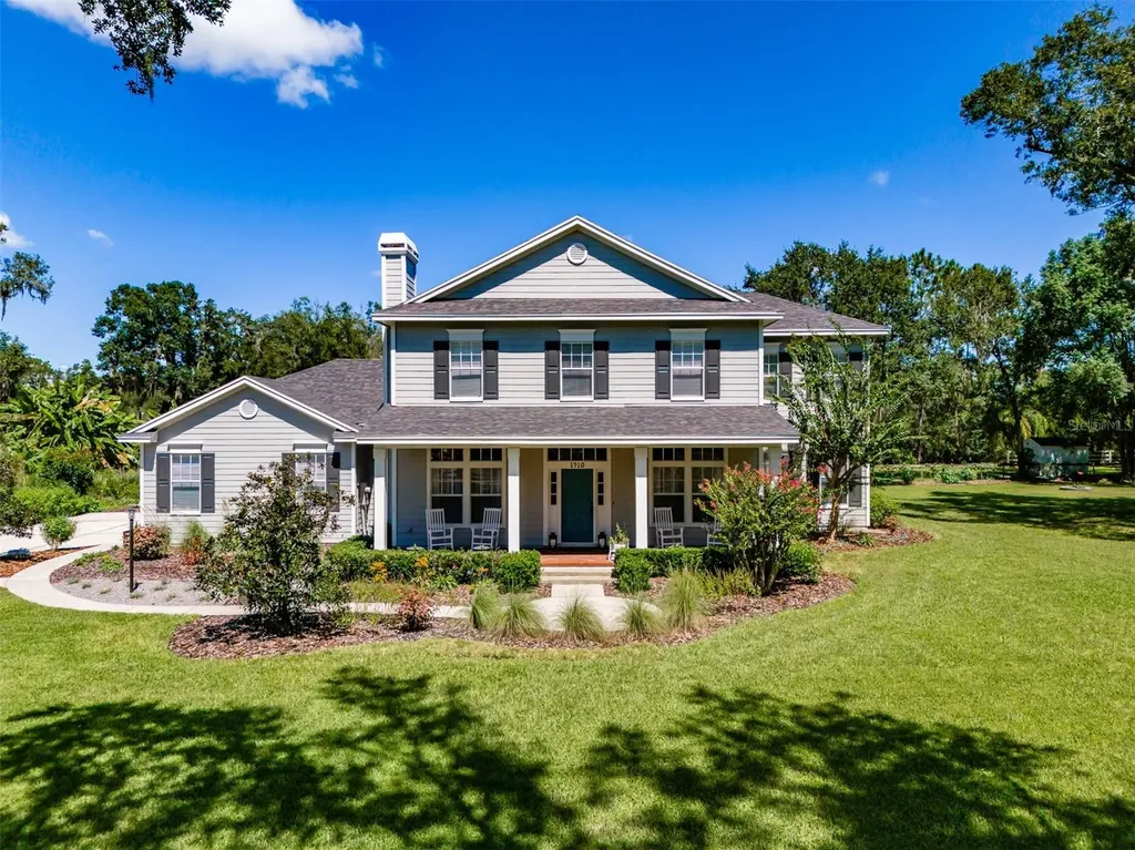 1910 Wallace Road Lutz FL 33549
