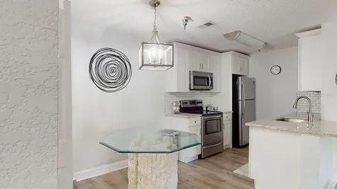 10265 Gandy Boulevard N St Petersburg FL 33702