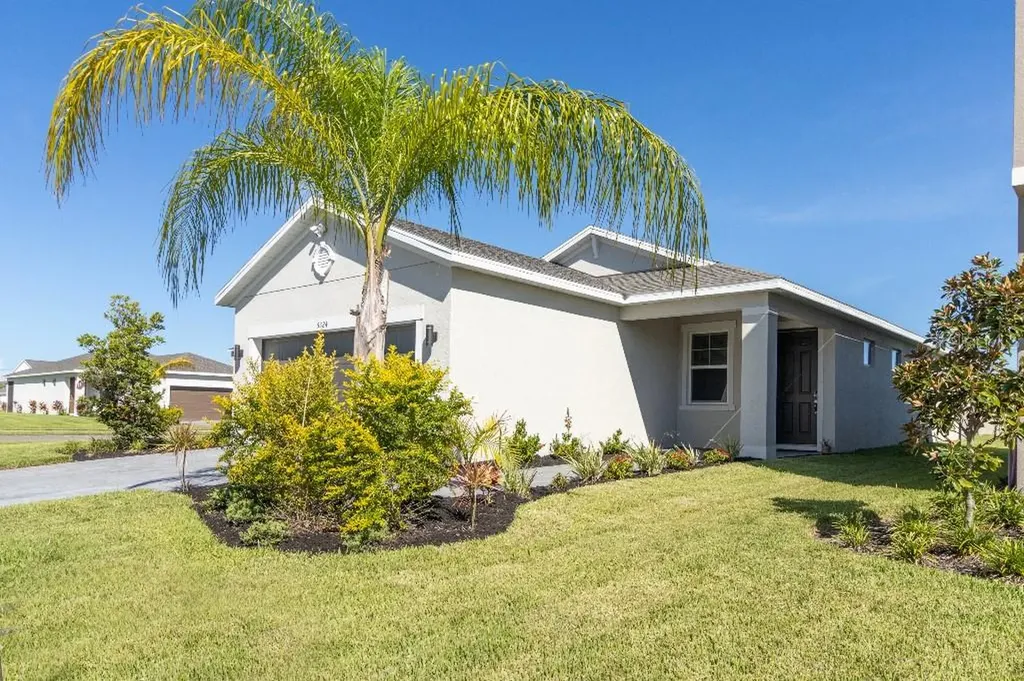 5324 Los Robles Court Palmetto FL 34221