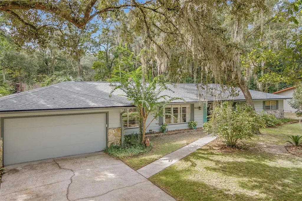 3813 NW 32nd Place Gainesville FL 32606