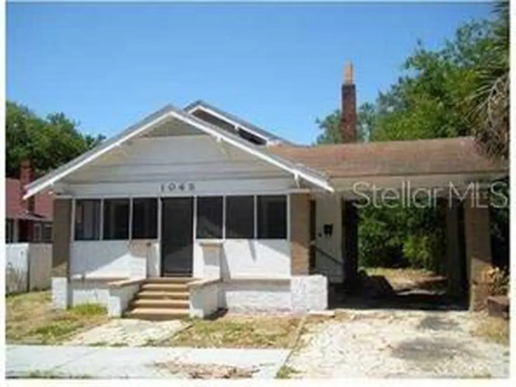 1045 9th Avenue S St Petersburg FL 33705