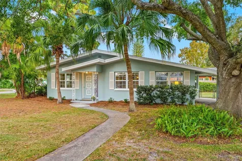 3033 38th Street N St Petersburg FL 33713