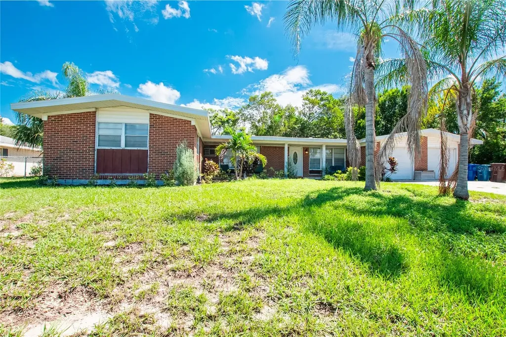 1168 Yarnell Avenue Lake Wales FL 33853