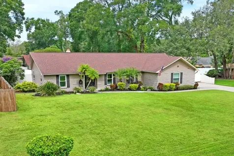 1805 N Waterman Drive Valrico FL 33594