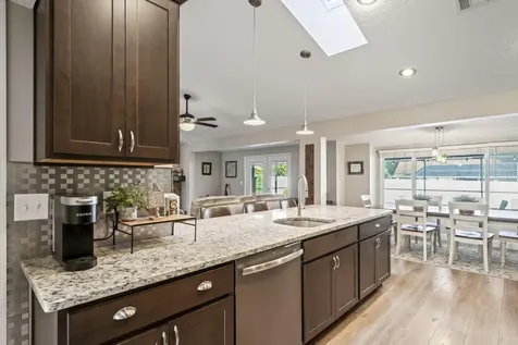 1805 N Waterman Drive Valrico FL 33594