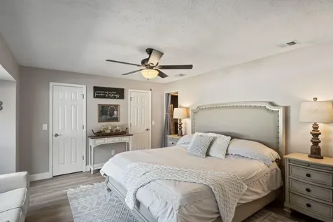 1805 N Waterman Drive Valrico FL 33594
