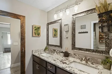 1805 N Waterman Drive Valrico FL 33594