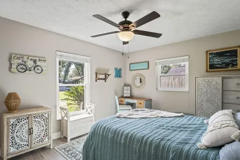 1805 N Waterman Drive Valrico FL 33594