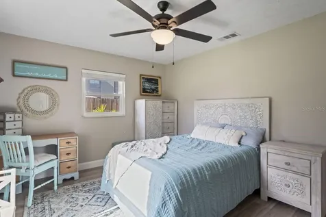 1805 N Waterman Drive Valrico FL 33594
