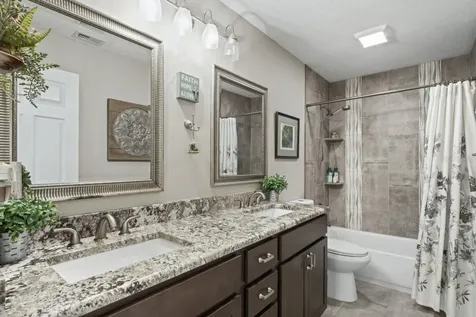 1805 N Waterman Drive Valrico FL 33594