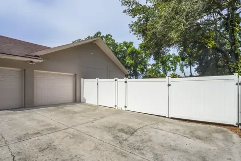 1805 N Waterman Drive Valrico FL 33594