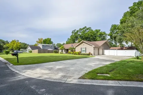 1805 N Waterman Drive Valrico FL 33594