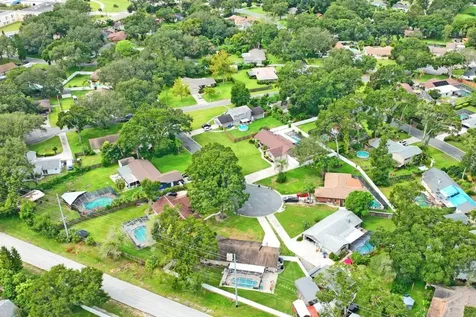 1805 N Waterman Drive Valrico FL 33594