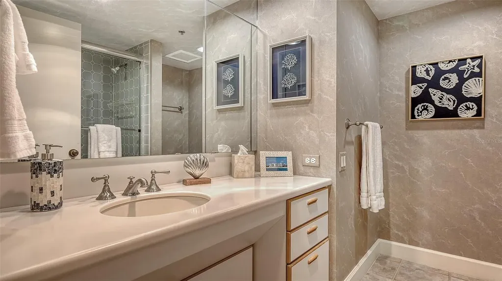 2109 Gulf Of Mexico Drive Longboat Key FL 34228