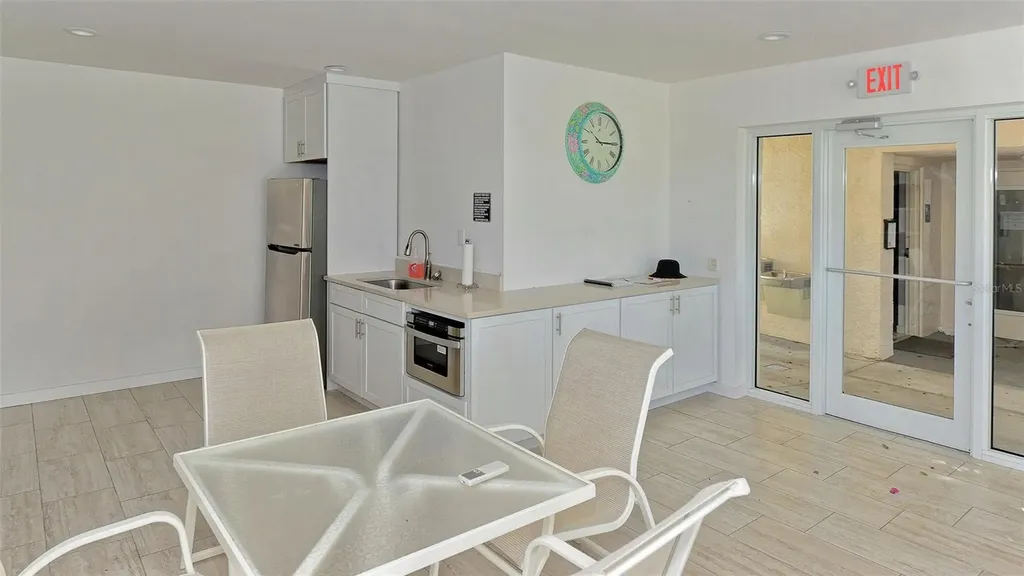 2109 Gulf Of Mexico Drive Longboat Key FL 34228