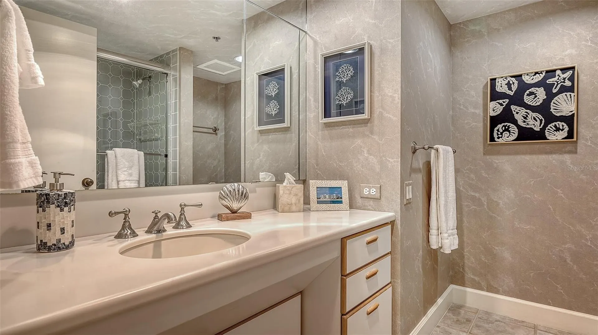 2109 Gulf Of Mexico Drive Longboat Key FL 34228