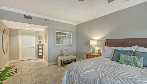 2109 Gulf Of Mexico Drive Longboat Key FL 34228