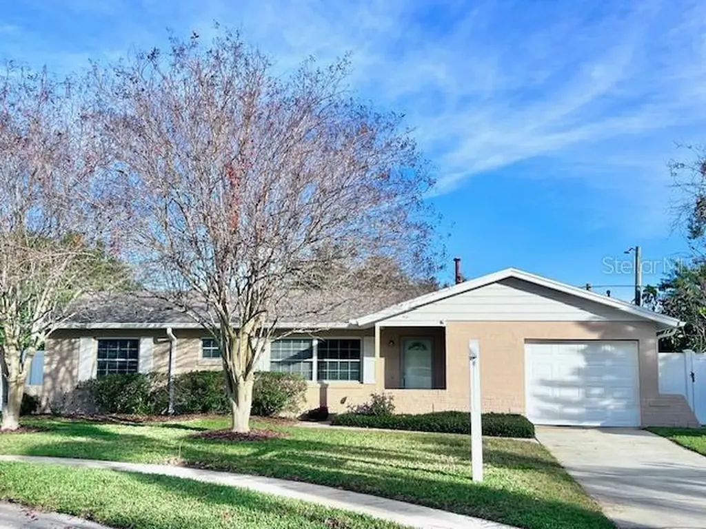 203 Lochmond Drive Fern Park FL 32730