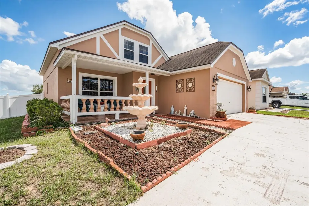 902 Belvoir Drive Davenport FL 33837