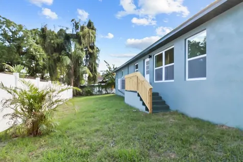 5207 Peach Avenue Seffner FL 33584