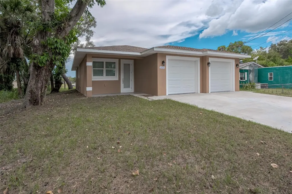 2323 Pershing Avenue Sarasota FL 34234
