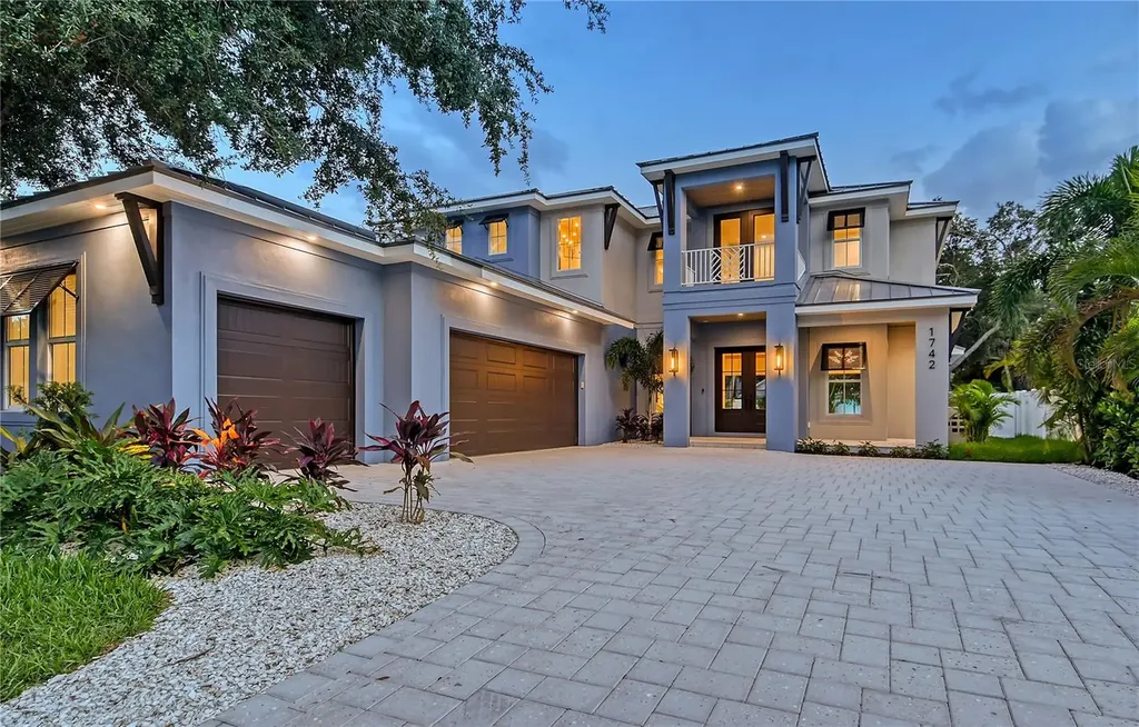 1742 Alta Vista Street Sarasota FL 34236