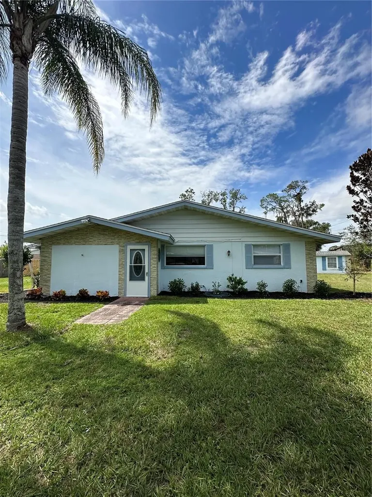 2598 Edmond Circle Auburndale FL 33823