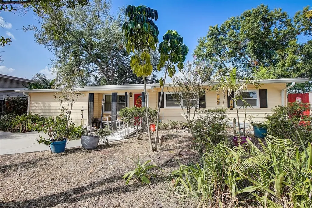 4703 W Trilby Avenue Tampa FL 33616