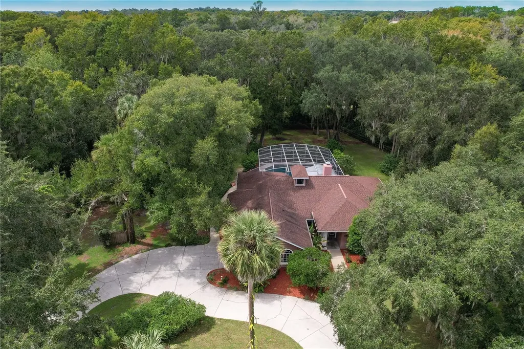 7069 Sunnyside Drive Leesburg FL 34748