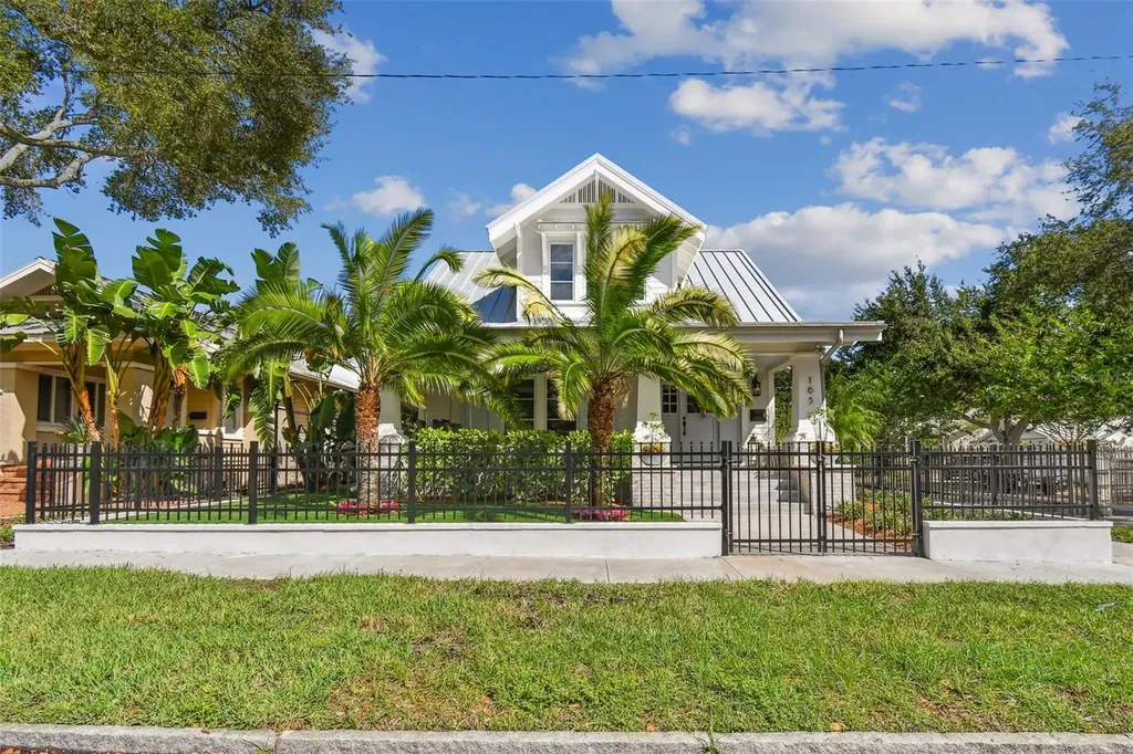 165 15th Avenue NE St Petersburg FL 33704