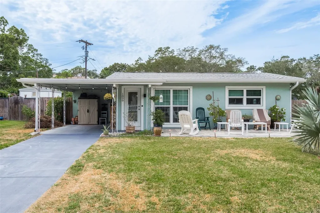 1890 San Mateo Drive Dunedin FL 34698