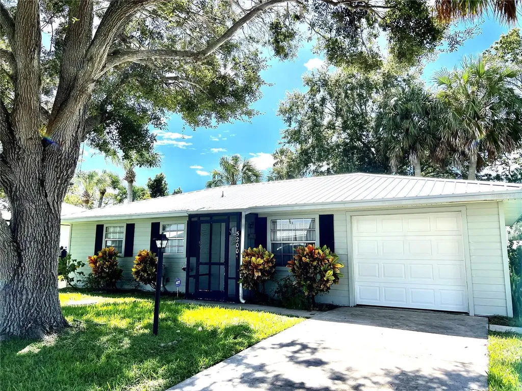 5200 SE 43rd Street Okeechobee FL 34974