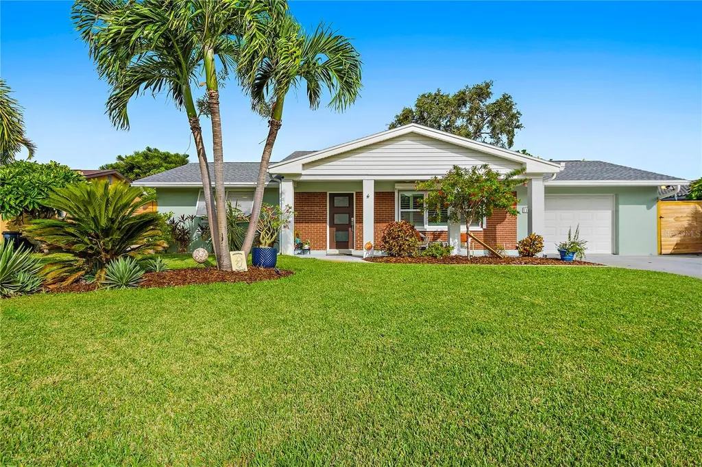 11529 47th Avenue N St Petersburg FL 33708