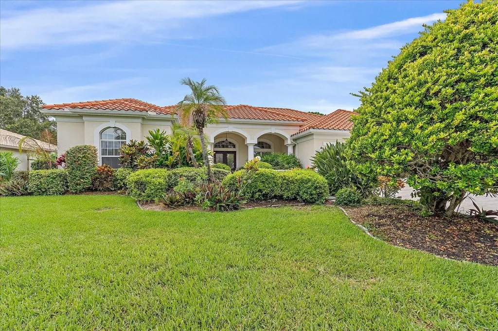 4808 Benchmark Court Sarasota FL 34238