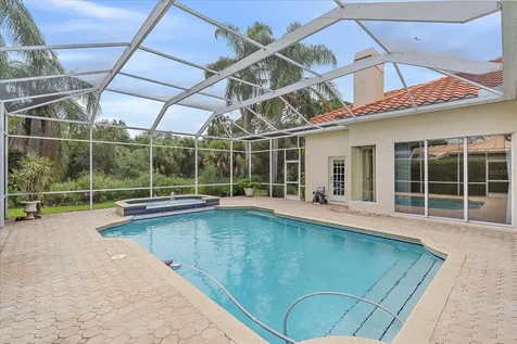 4808 Benchmark Court Sarasota FL 34238