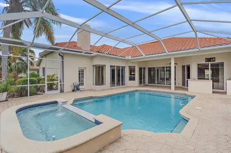 4808 Benchmark Court Sarasota FL 34238