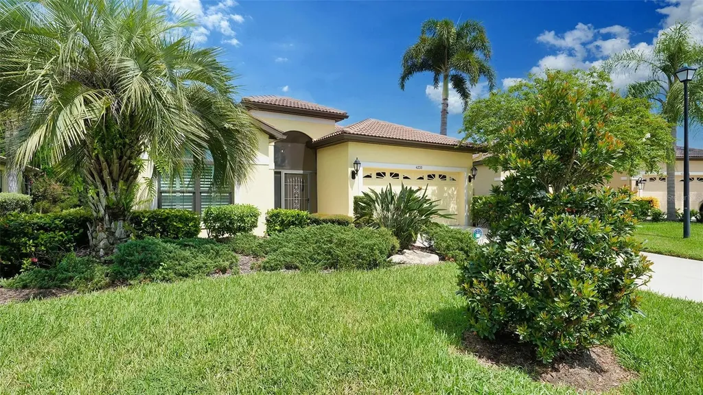 4230 Mackay Falls Terrace Sarasota FL 34243